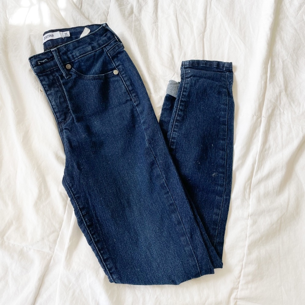 Jeans - Picture 9 of 9